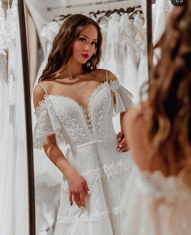 Свадебное платье — кадр 2 из 2