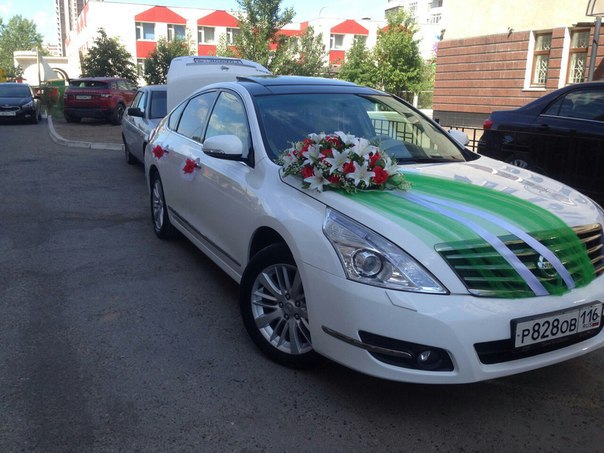 Украшение на машину