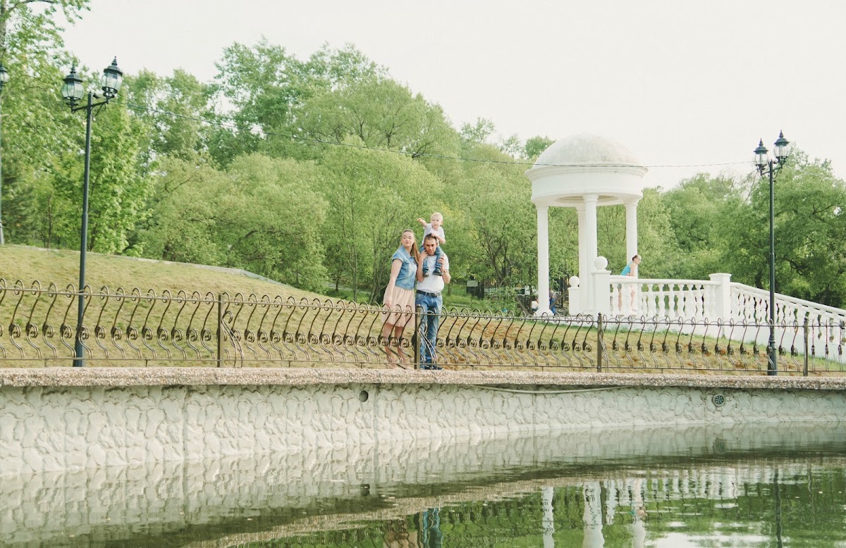 Семейная прогулка