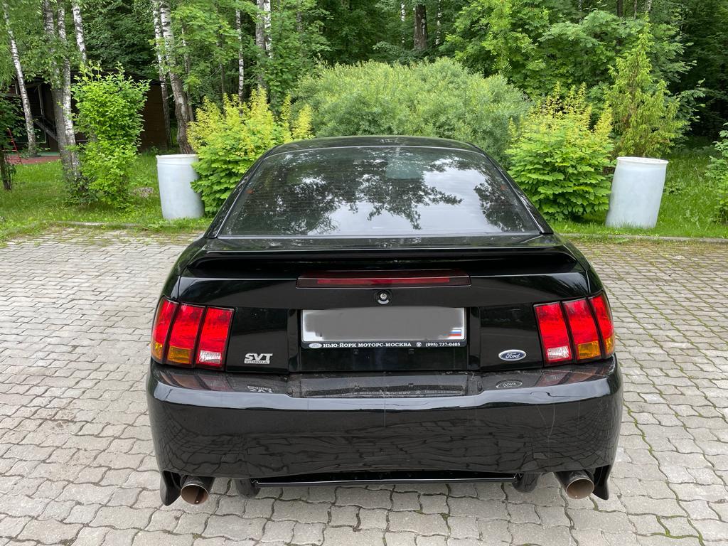 Ford Mustang SVT Cobra