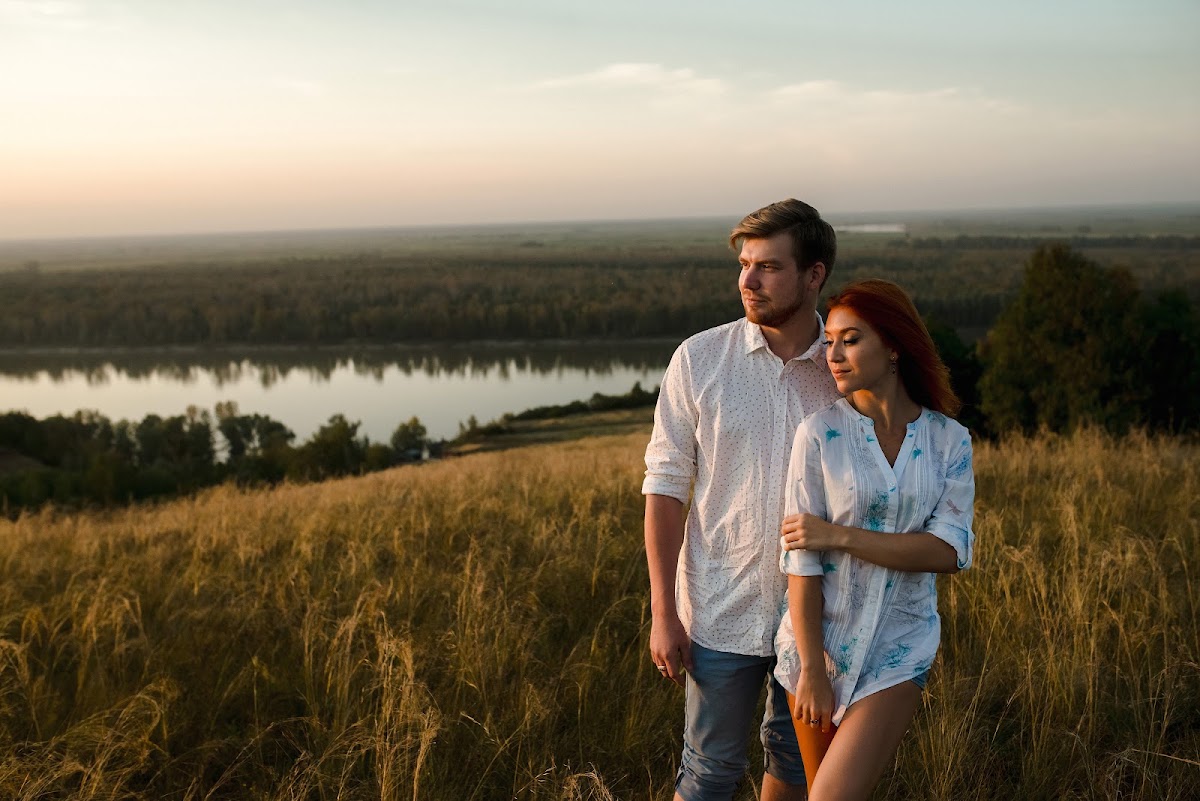 Оленька и Егор на закате