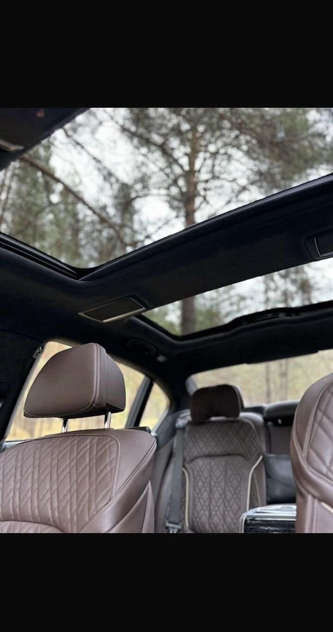 BMW 7 Series — кадр 4 из 5