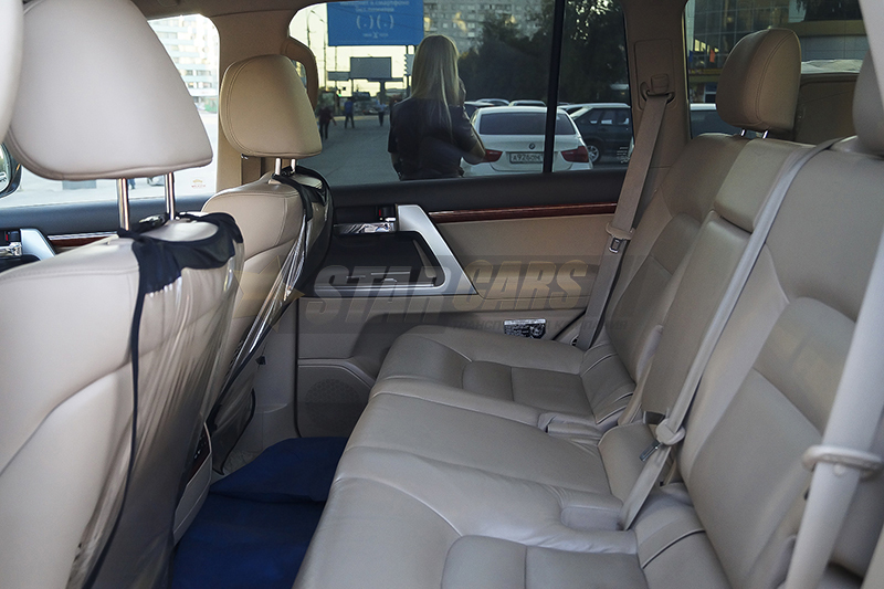 Toyota Land Cruiser 200
