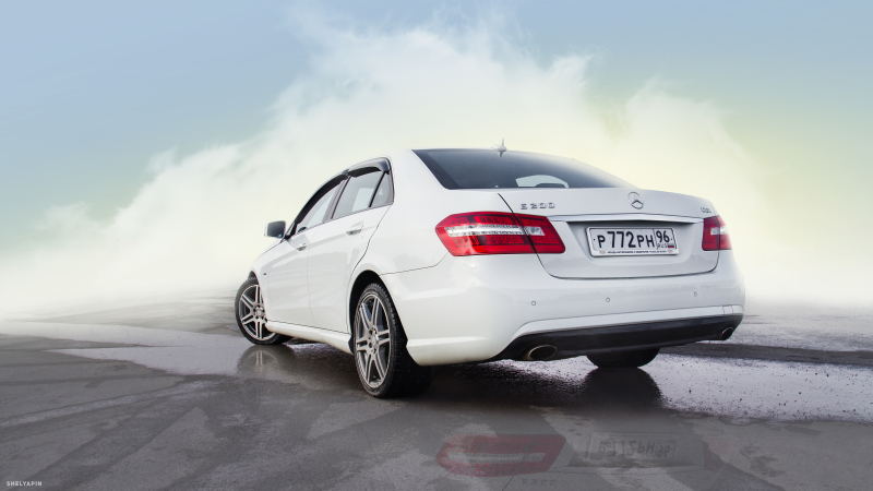 Mercedes Benz E class — кадр 2 из 3