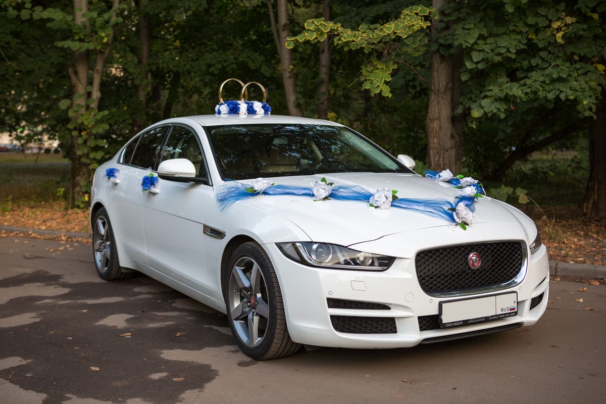 Jaguar XЕ
