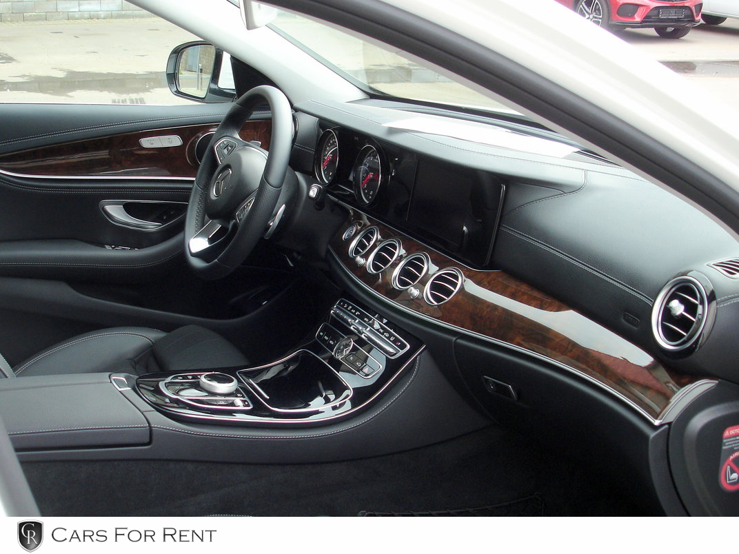 Mercedes-Benz W213