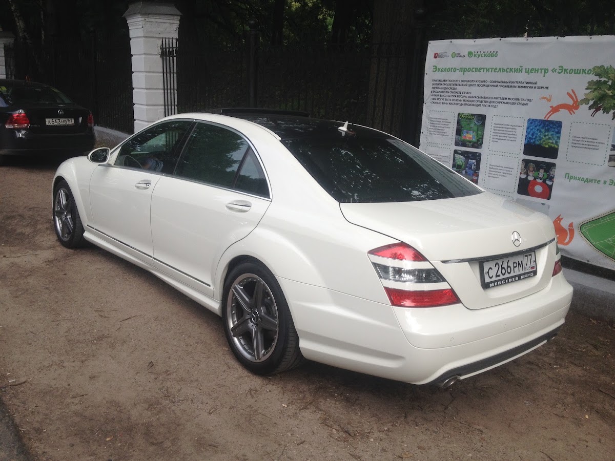 Mercedes 221 — кадр 2 из 7
