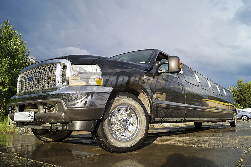 Ford Excursion (20 мест)