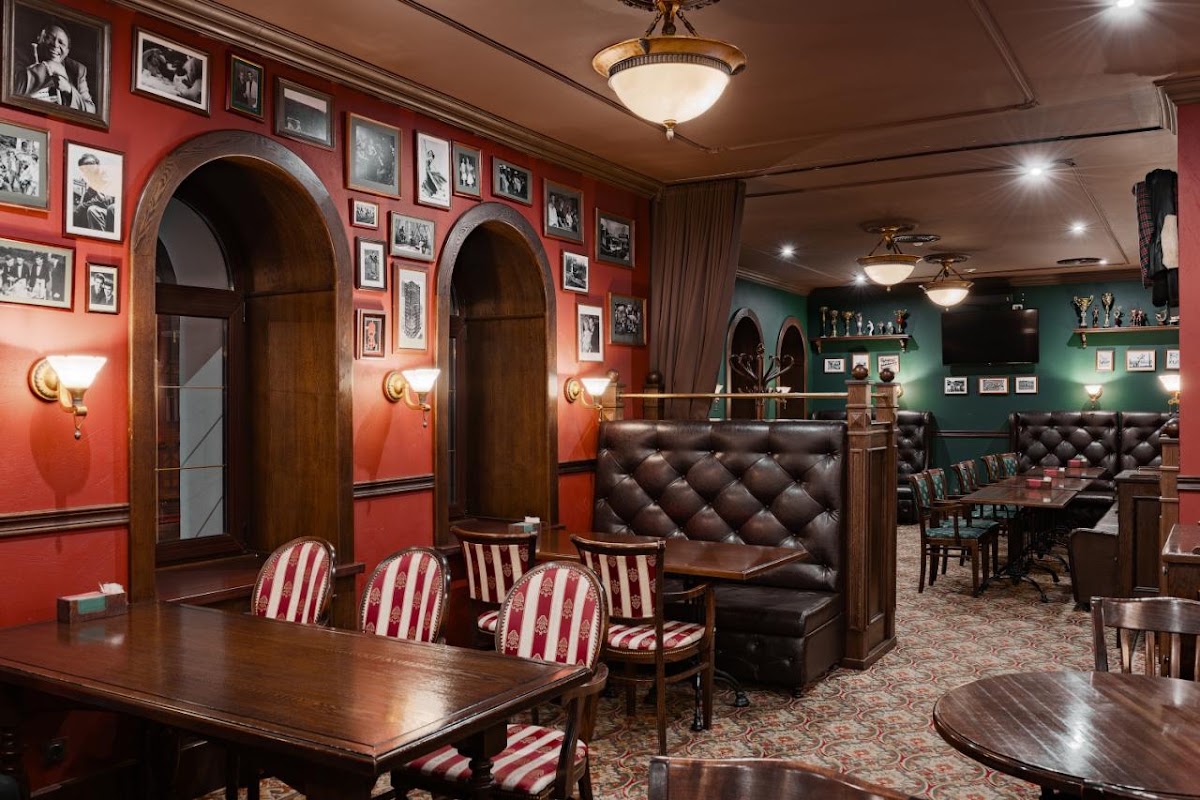 The James Shark Pub