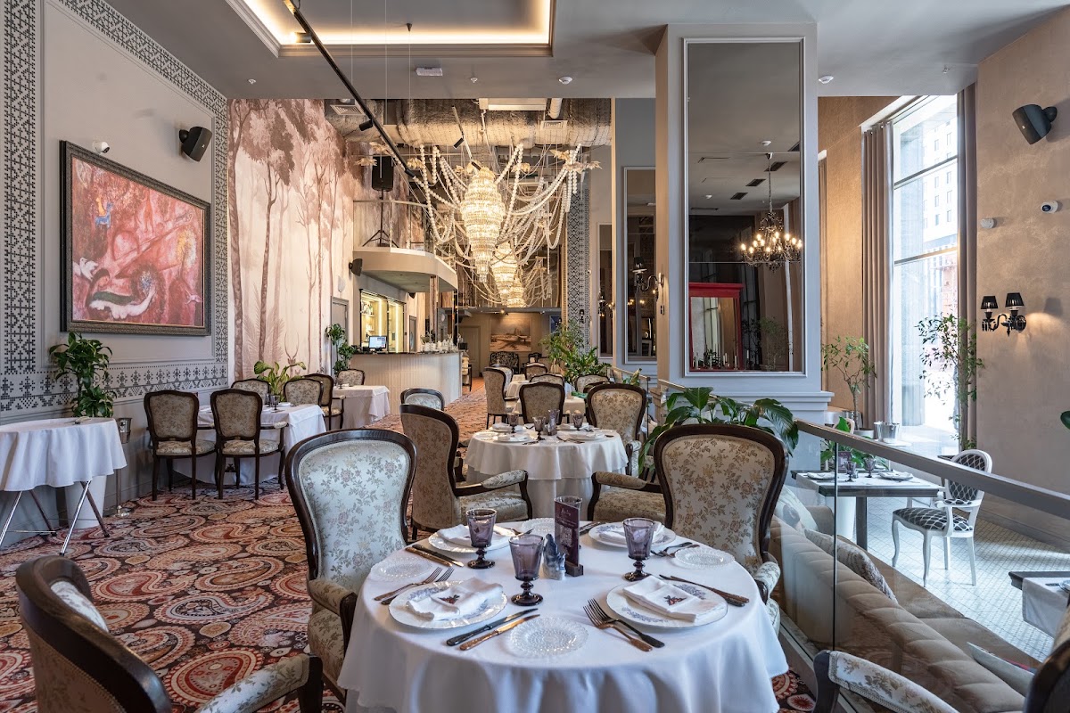 Основной зал
