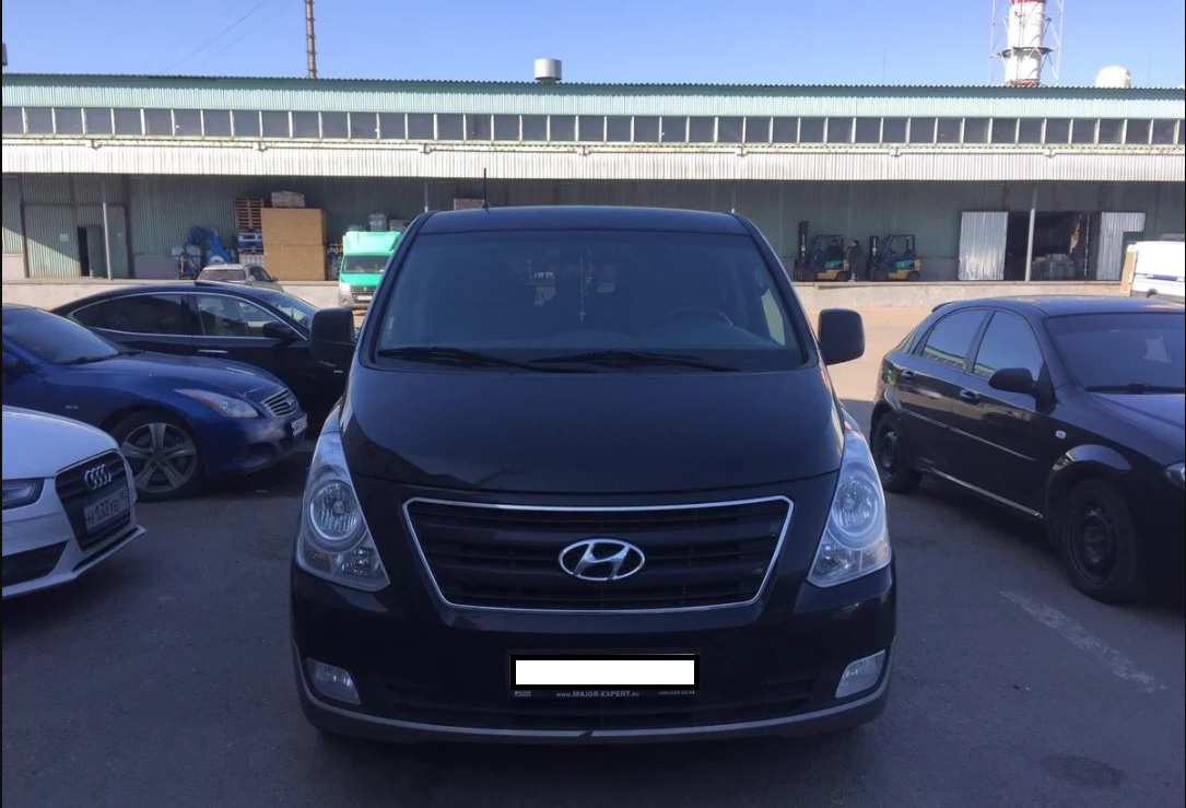 Микроавтобус Hyundai H1