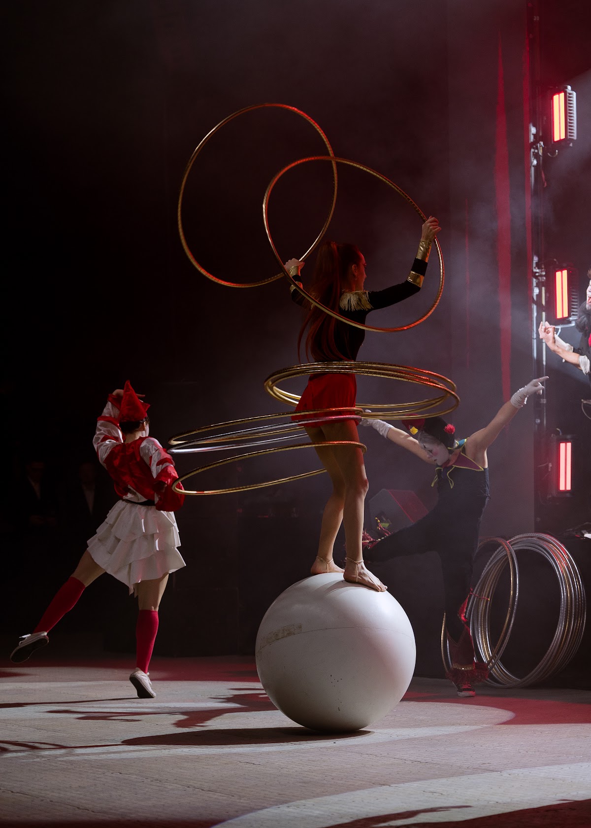 СОВКОМБАНК Circus Perfomance