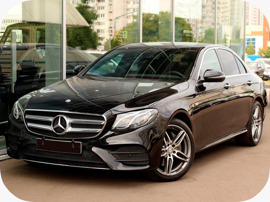 Mercedes E-213 AMG — кадр 2 из 3