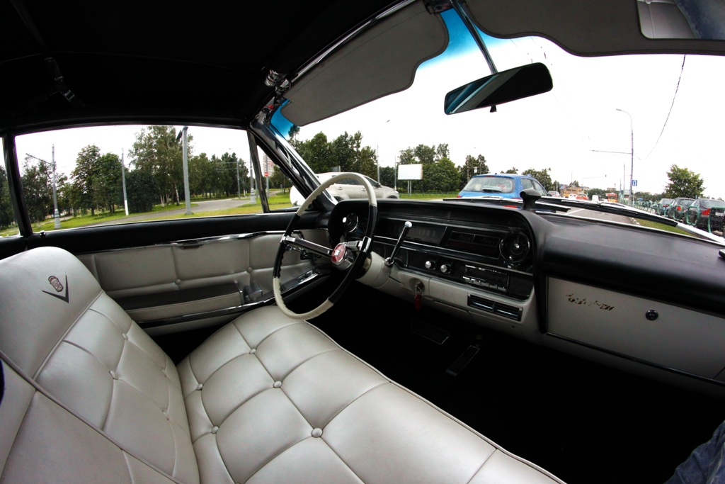 Cadillac Cabrio 1963 — кадр 4 из 6