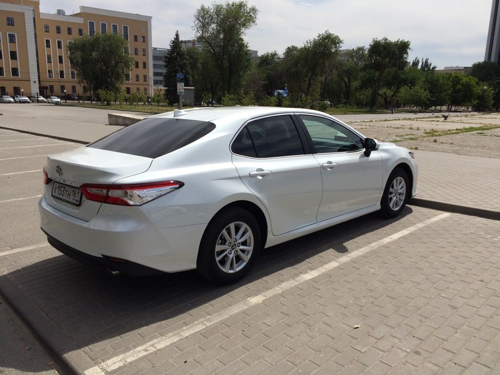 Toyota Camry для свадебных торжеств — кадр 2 из 4