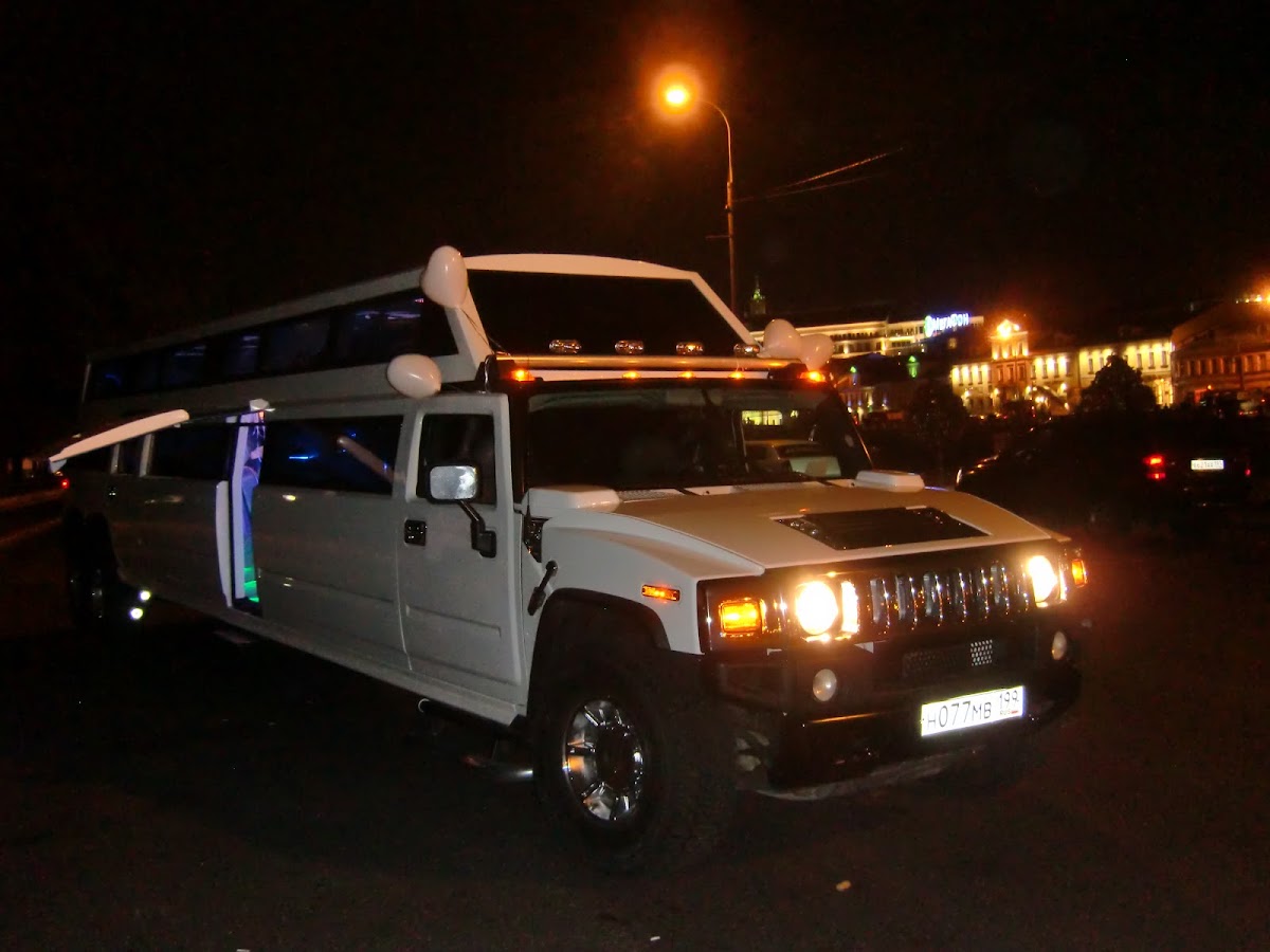 Hummer H-2