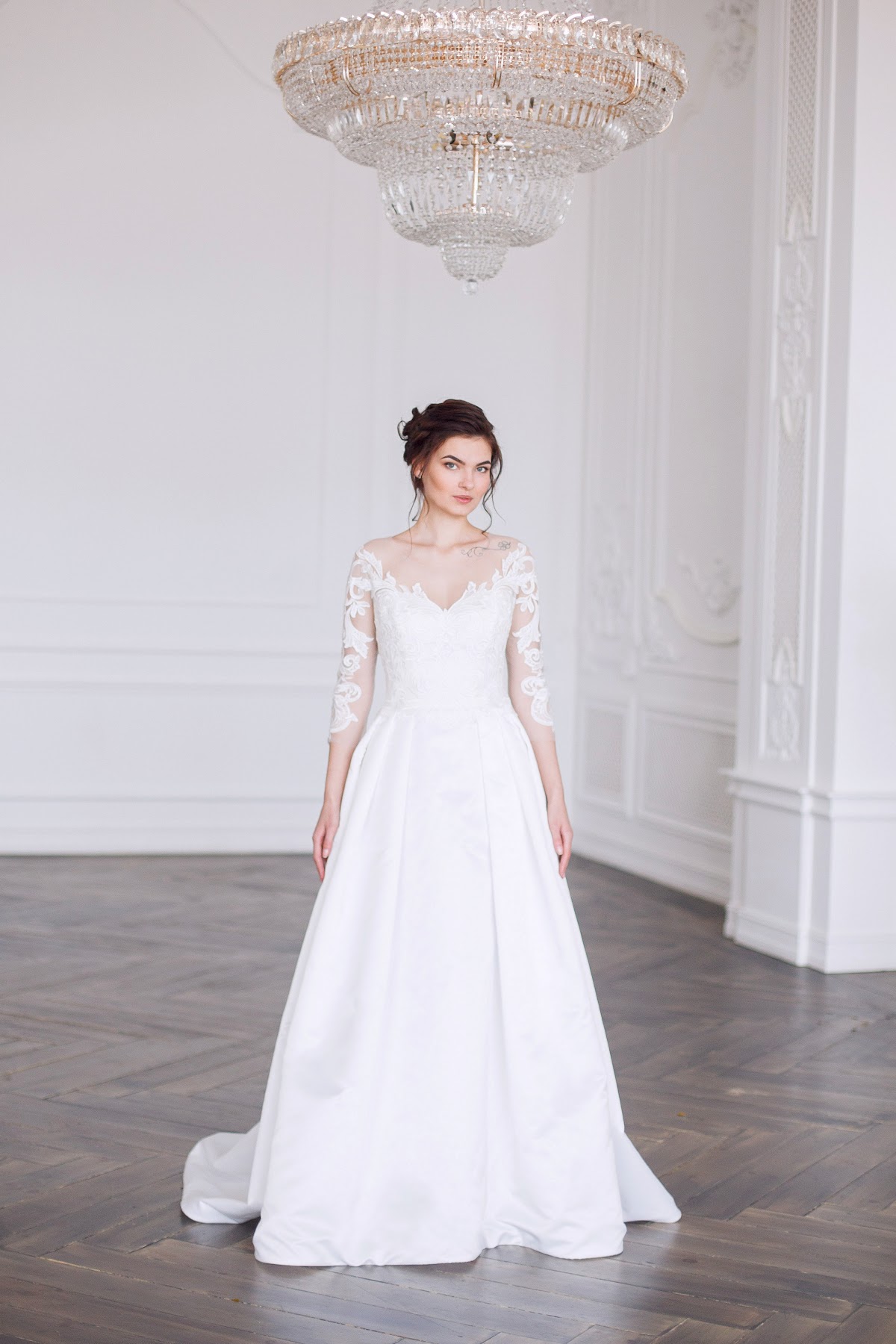 WHITE BOUTIQUE