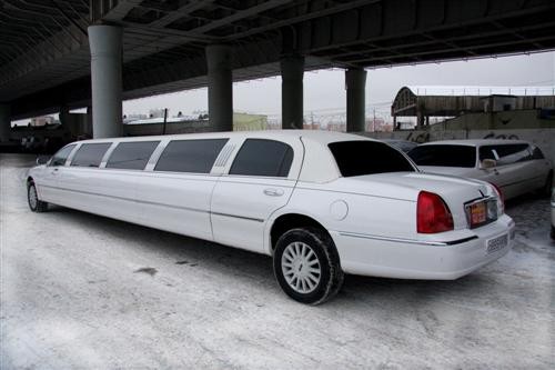 Lincoln Town Car — кадр 3 из 4