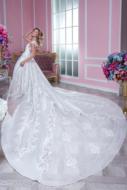 Свадебные платья