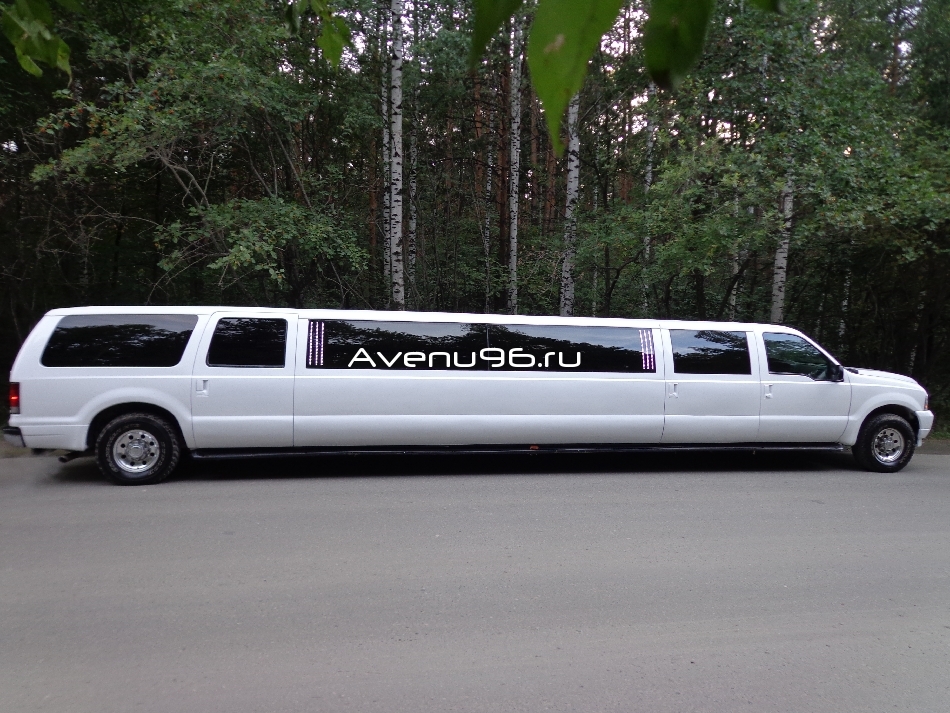 Ford Excursion — кадр 3 из 8