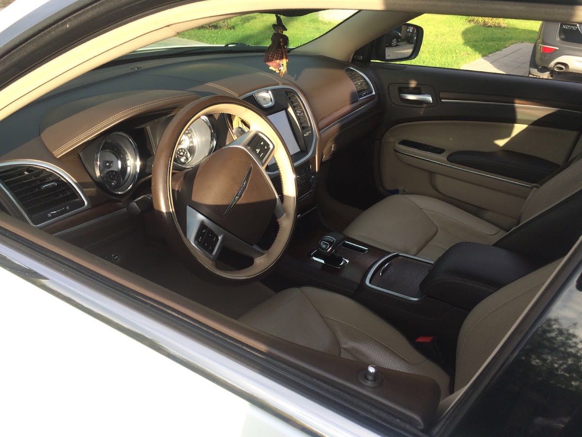 Chrysler 300C II — кадр 5 из 7