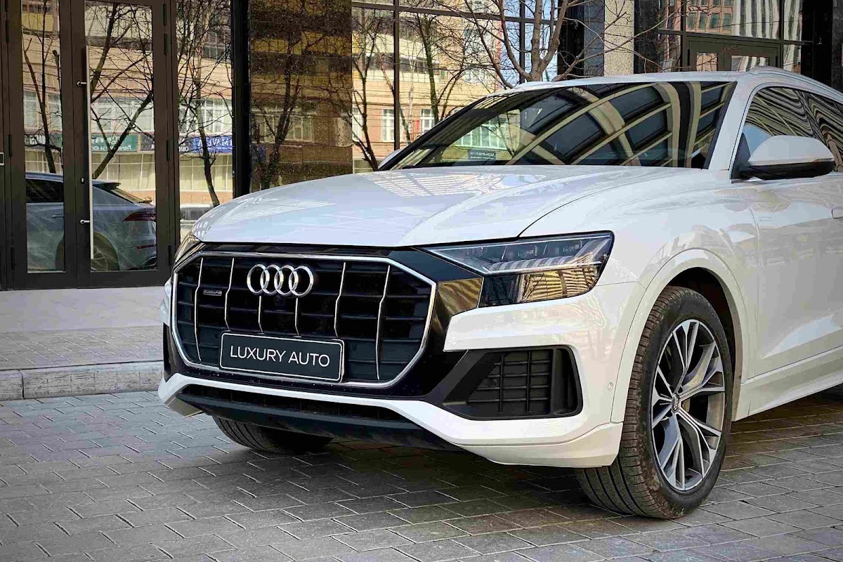 Audi Q8