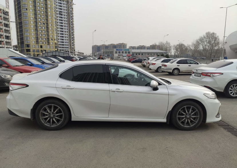 Toyota Camry V70 — кадр 3 из 4