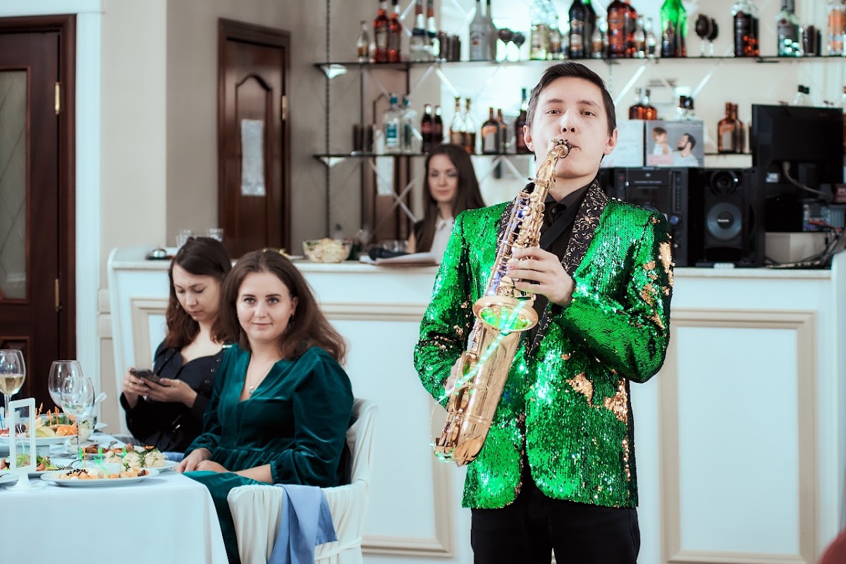 LED SAX в деле