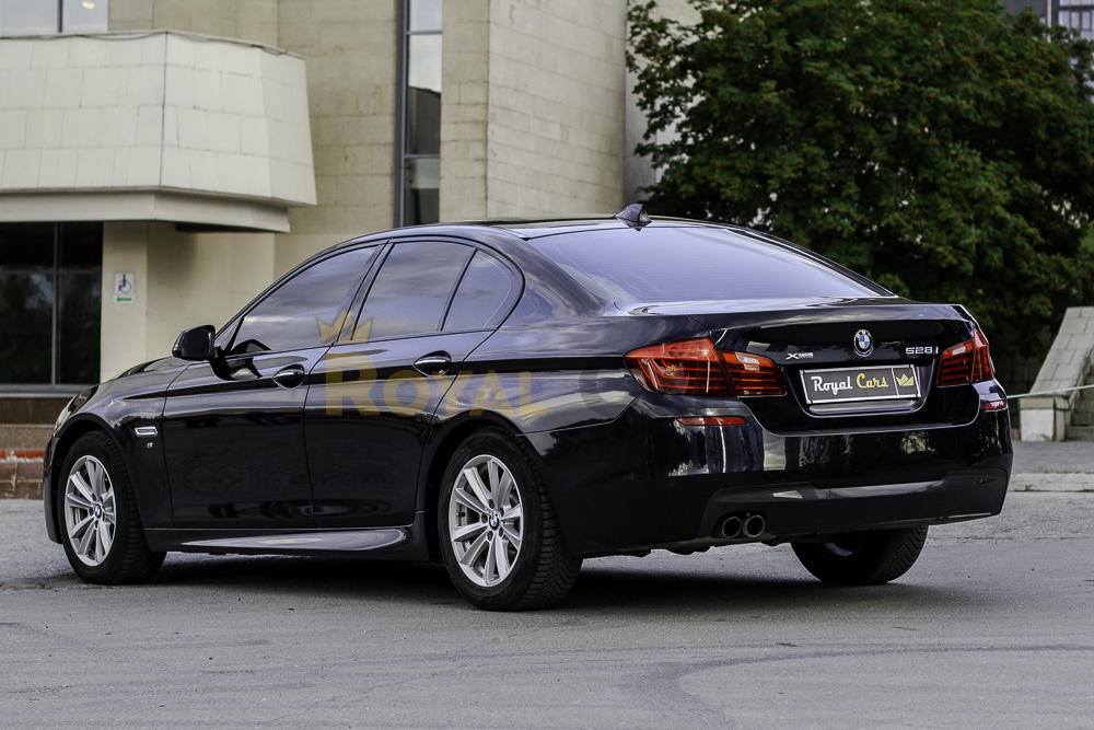 BMW 5 Series 528i M3