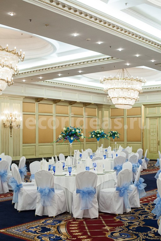 "THE RITZ-CARLTON"
