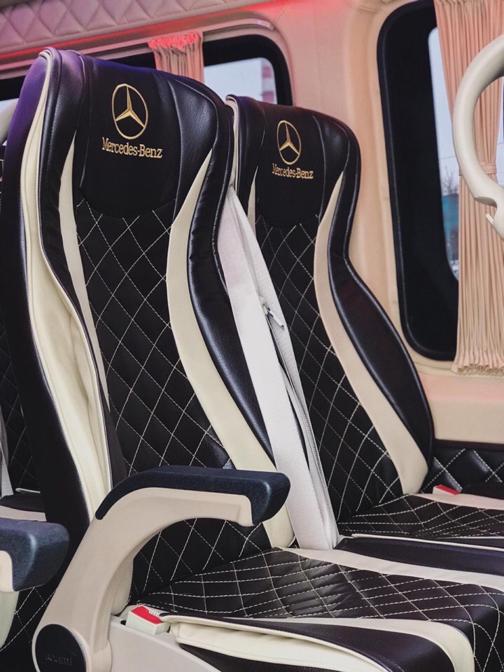 VIP микроавтобуса Mercedes