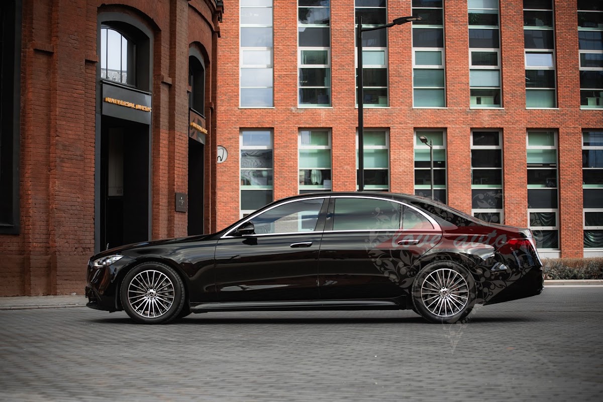 Mercedes-Benz S223 (Черный Мерседес S223)