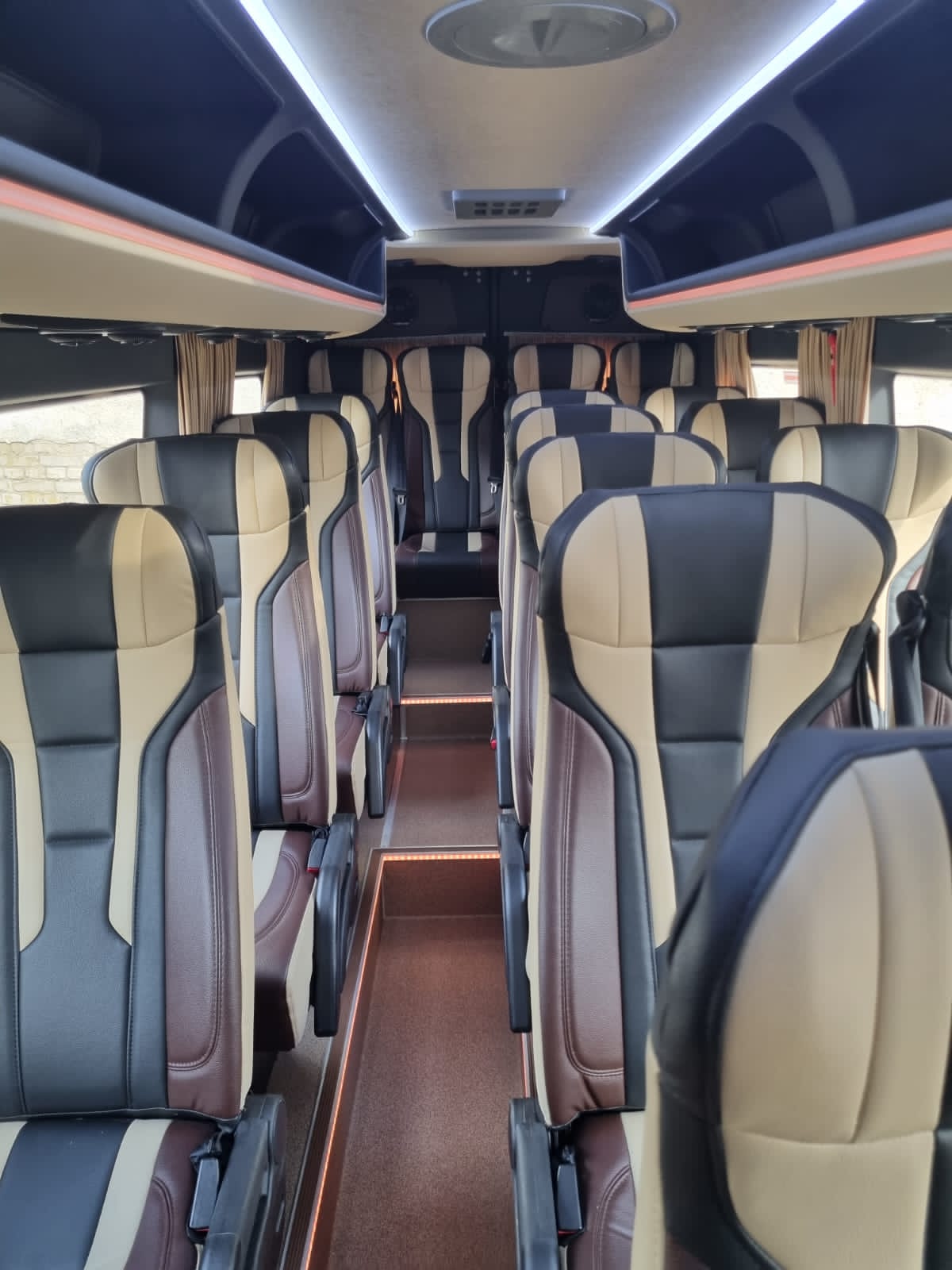 Mercedes Sprinter 907 Lux — кадр 2 из 3