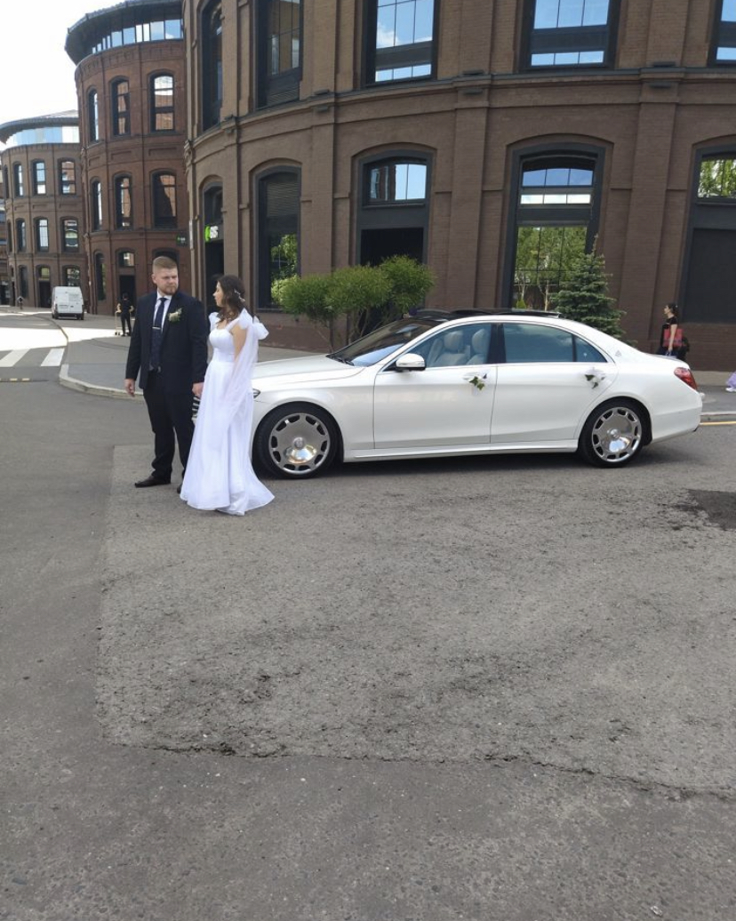 Maybach S500 белого цвета — кадр 2 из 7