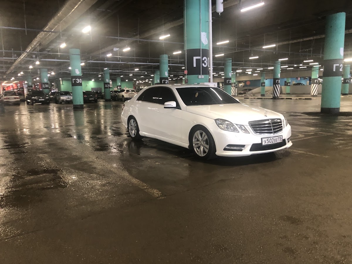 Mercedes E — кадр 4 из 10