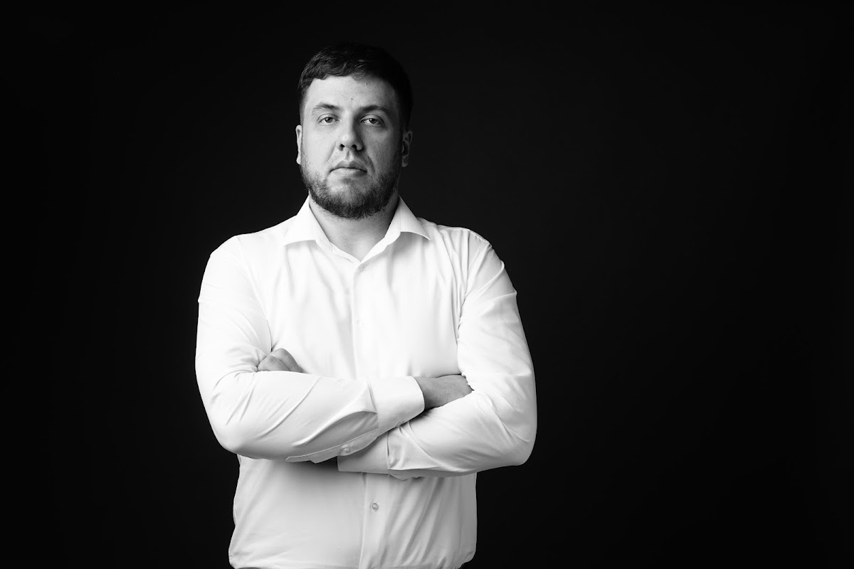 Олег Филипков — кадр 5 из 31