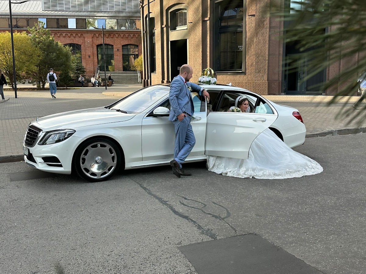 Мерседес Бенц S 500 в комплектации Майбах
