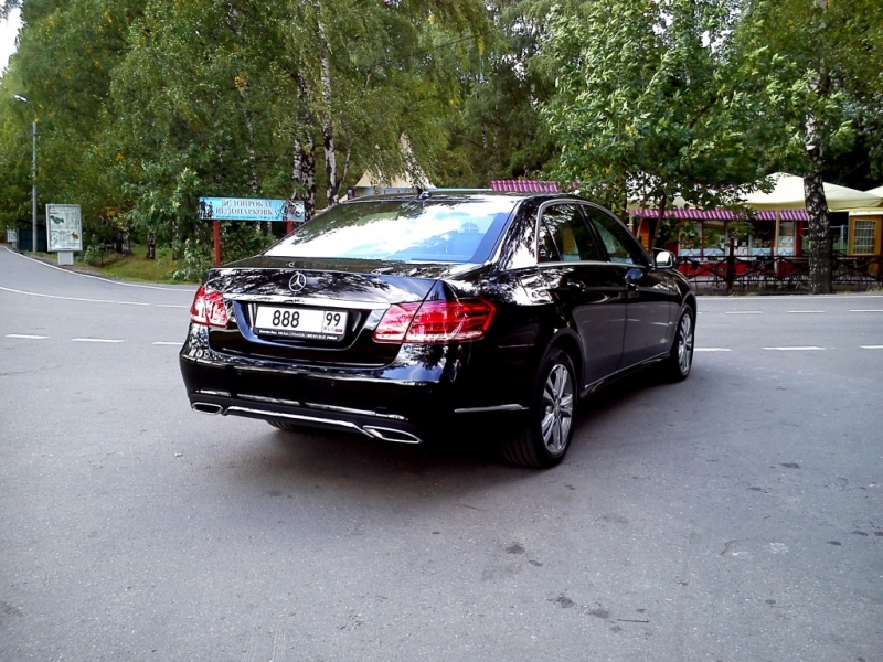 Мерседес E212 AMG