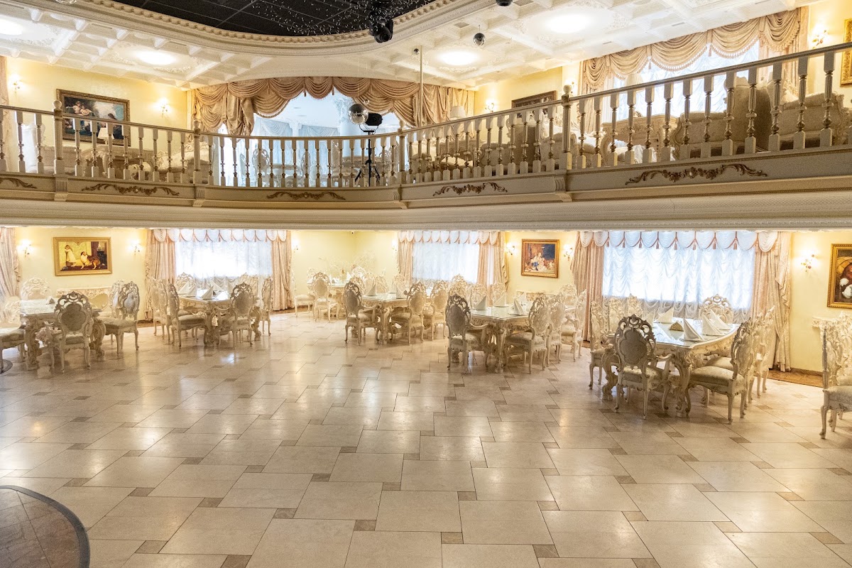 Основной зал ресторана