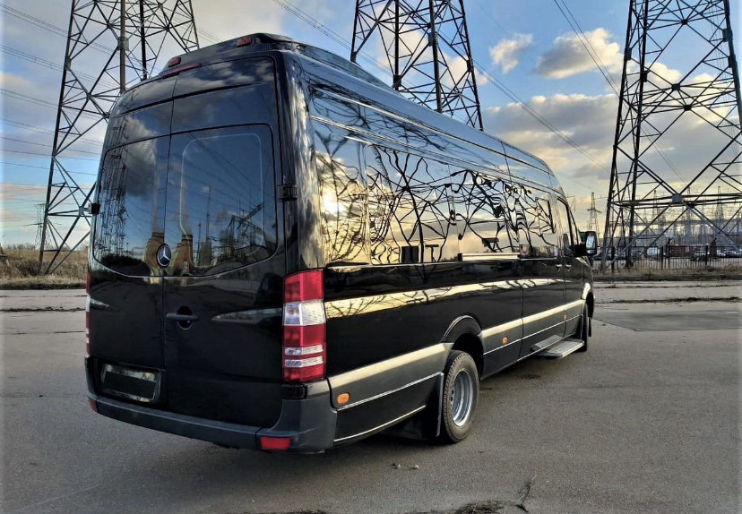Mercedes-Benz Sprinter Lux