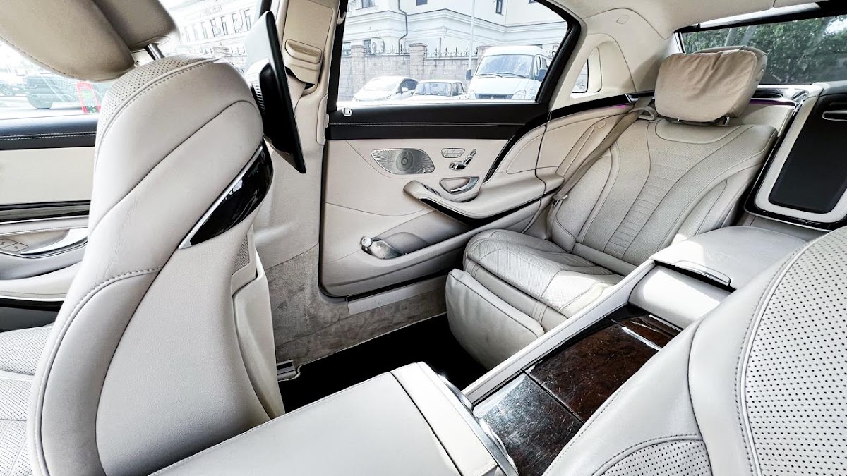 Maybach 560 AMG рестайлинг светлый салон