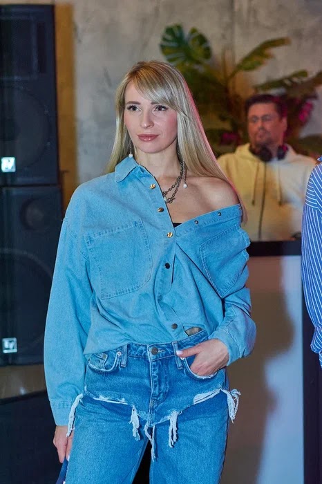 17.03.24 FASHION TALK