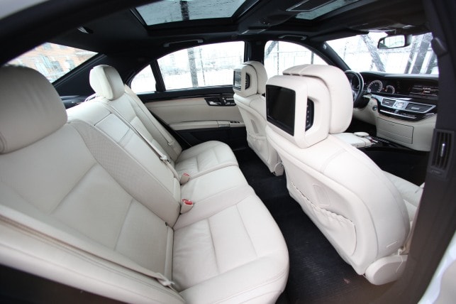 Mercedes W221
