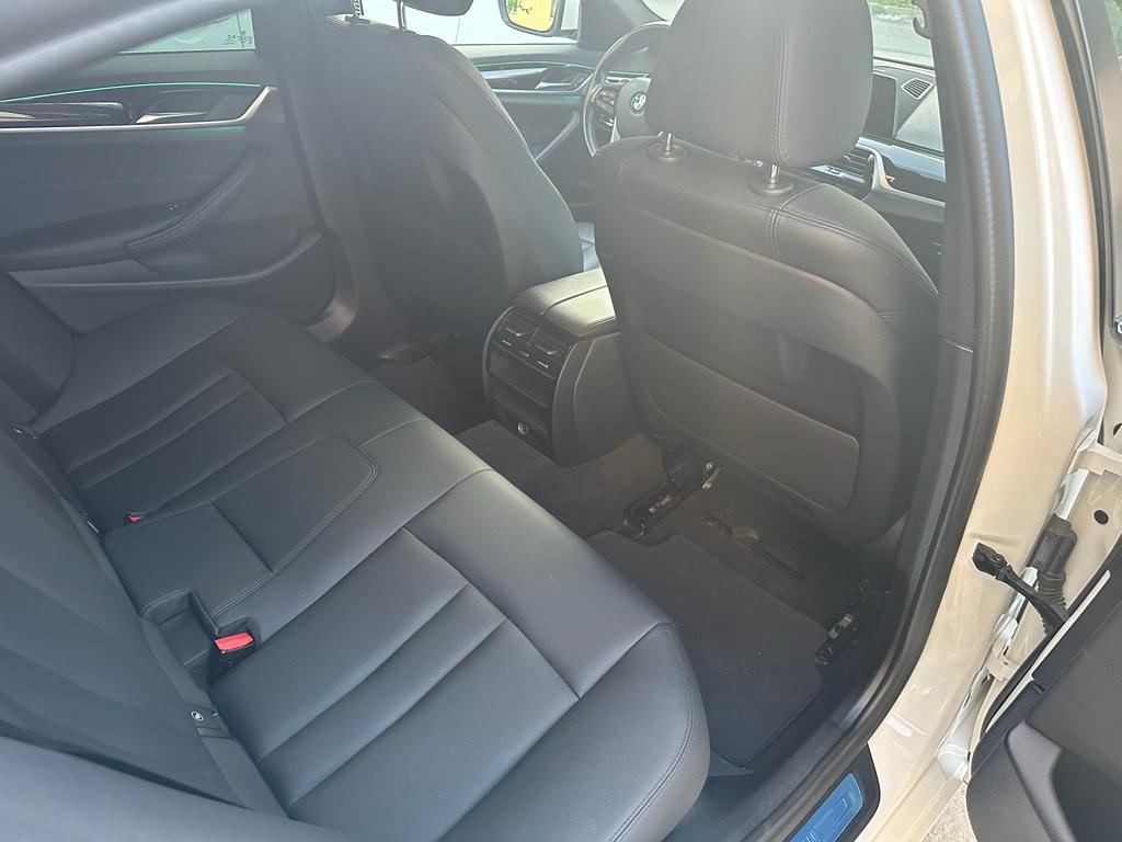 BMW 5 Series — кадр 3 из 3