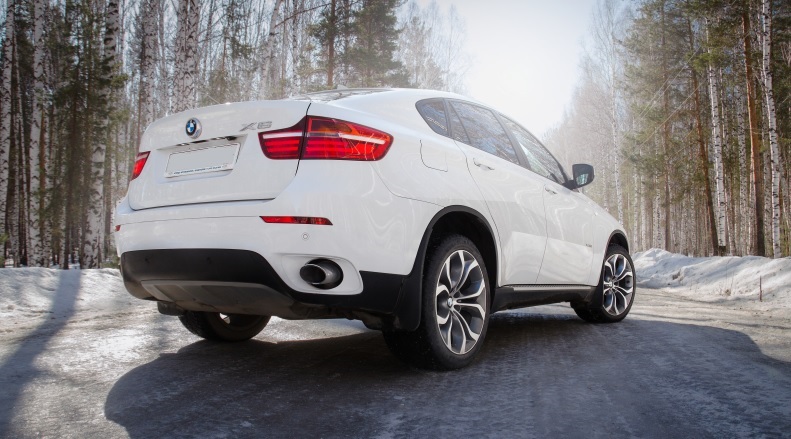 BMW X6 — кадр 2 из 5