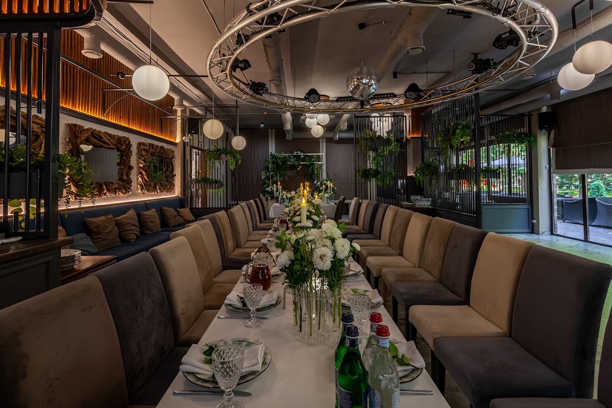 Зал Lounge
