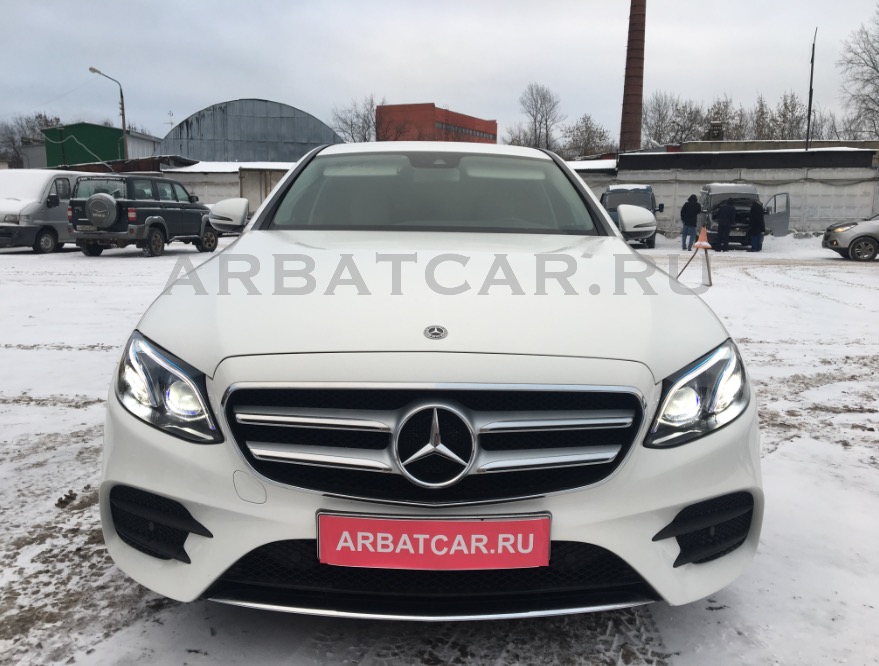 Mercedes E213 белый (NEW2020) — кадр 2 из 6