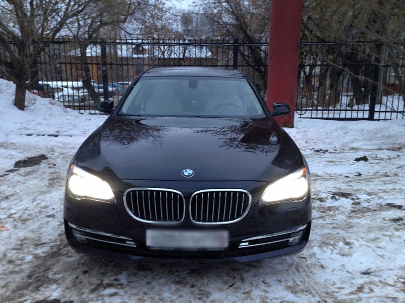 BMW 7 series — кадр 3 из 6