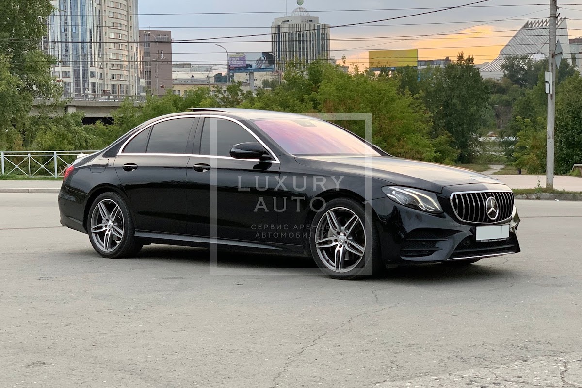 Mercedes-Benz E-213