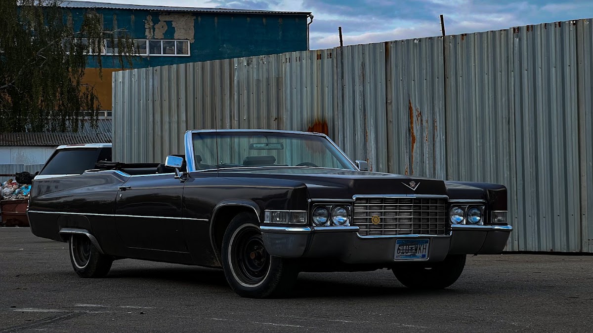 Cadillac DeVille